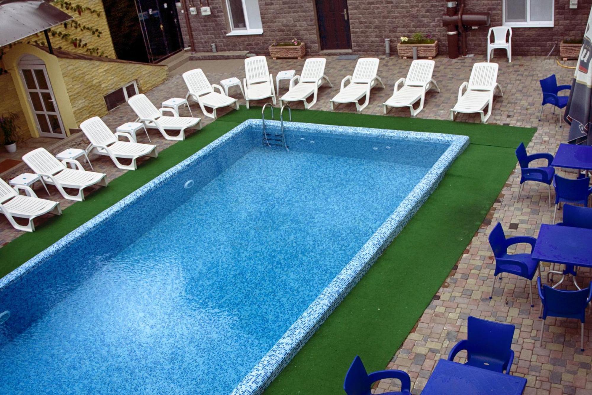 Lolo Hotel Chişinău Esterno foto
