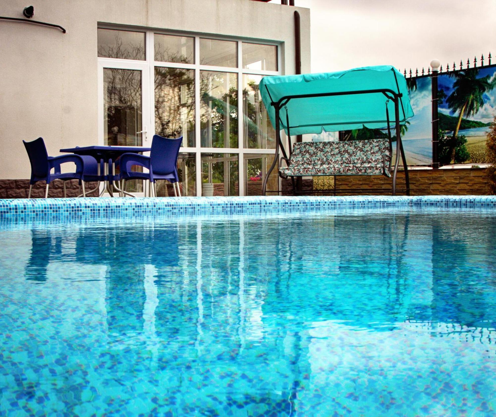 Lolo Hotel Chişinău Esterno foto